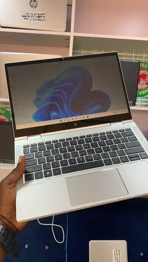 Laptop HP EliteBook 830 G8 16GB Intel Core i7 SSD 512GB