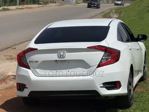 Honda Civic 2016 White