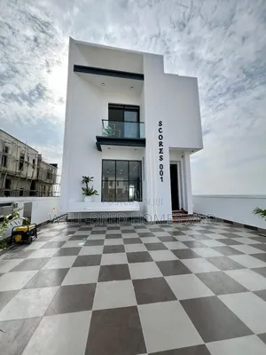 5bdrm House in Lekki Phase 2 for sale