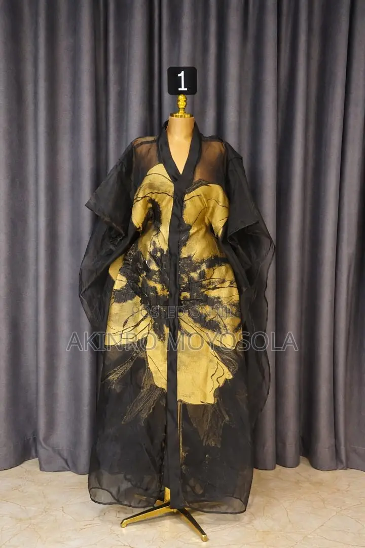 The Gold Bloom Flower Bubu