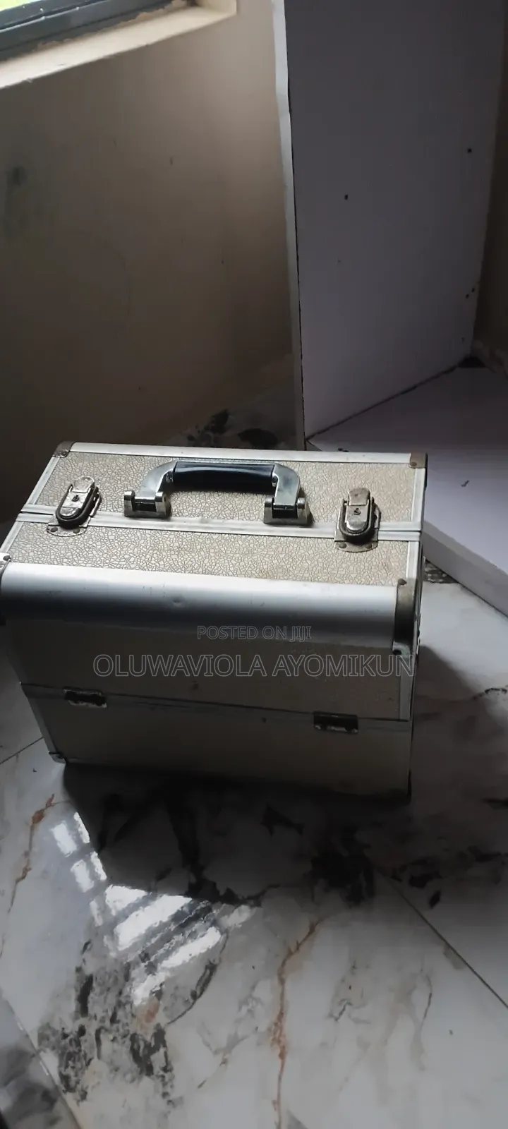 Make-Up Box