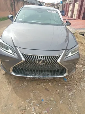 Lexus ES 2020 Gray