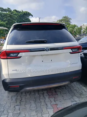 Toyota Highlander Platinum AWD 2024 White