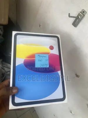 New Apple iPad (2025) 128 GB