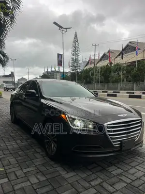 Hyundai Genesis 3.8 4dr Sedan AWD (3.8L 6cyl 8A) 2015 Brown