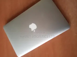 Laptop Apple MacBook 4GB Intel Core i5 SSD 256GB