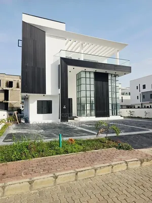 7bdrm House in Hampton Bay Estate, Ikate for sale