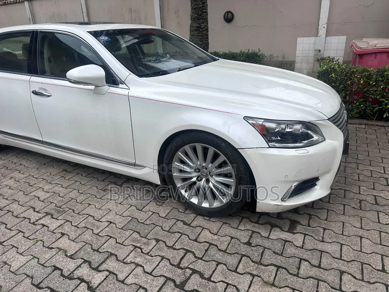 Lexus LS 2013 White