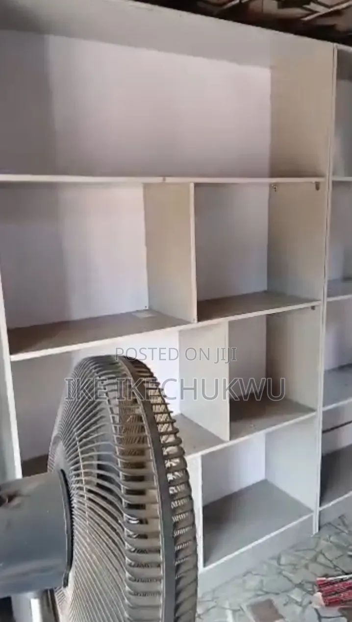Caravan. Shelves.