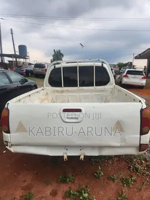 Mitsubishi L200 2009 White