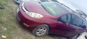 Toyota Sienna 2006 Red