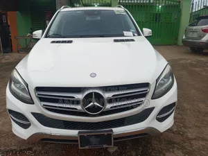 Mercedes-Benz GLE-Class 2016 White