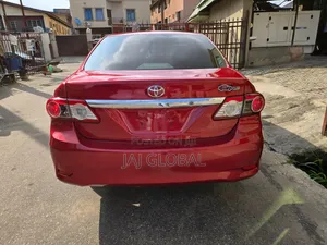 Toyota Corolla 2011 Red