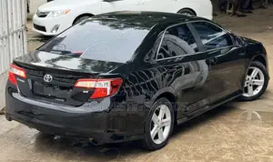 Toyota Camry SE 4dr Sedan (2.5L 4cyl 6A) 2012 Black