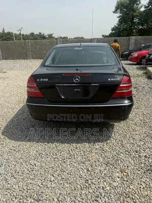 Mercedes-Benz E300 2005 Black