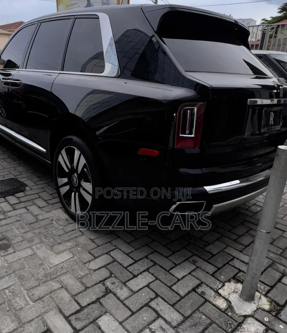 Rolls-Royce Cullinan Base 2019 Black