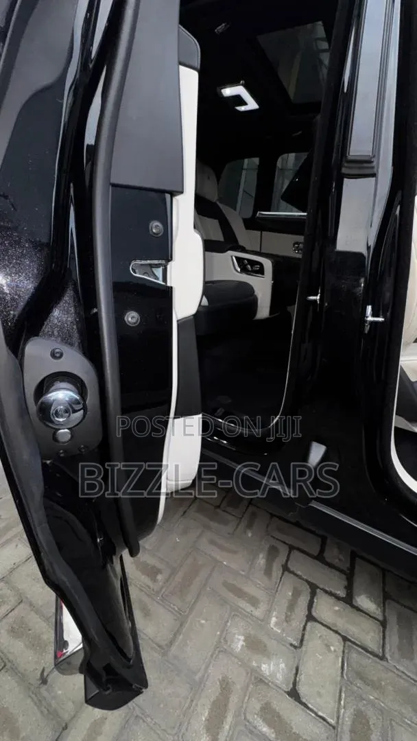 Rolls-Royce Cullinan Base 2019 Black