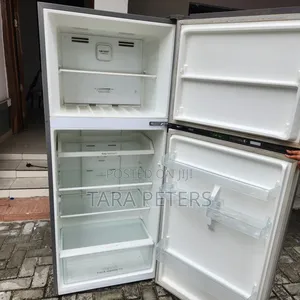 Hisense 2 Doors Fridge 375 Litters