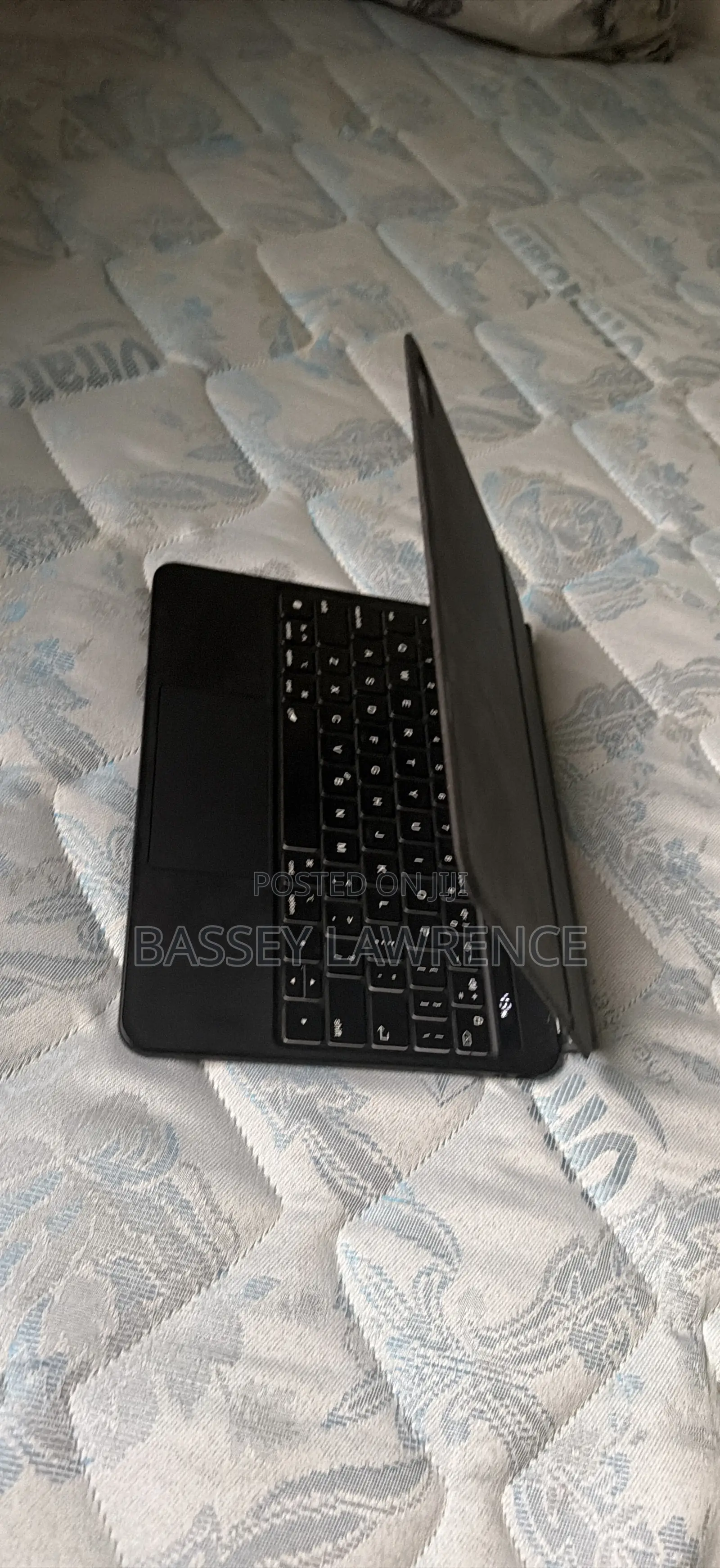 iPad Keyboard 11 Generation