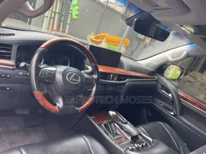 Lexus LX 2017 Gold