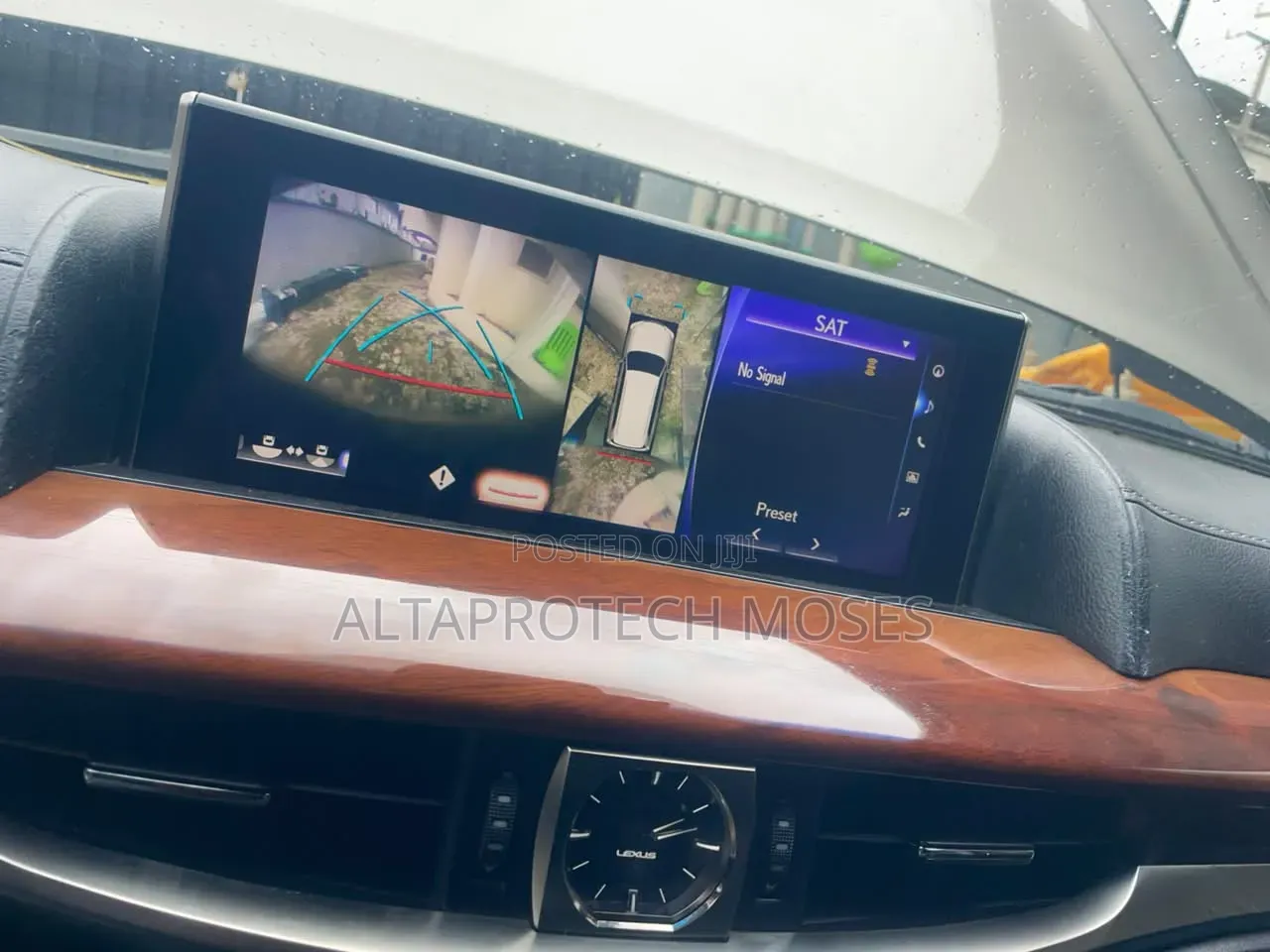 Lexus LX 2017 Gold