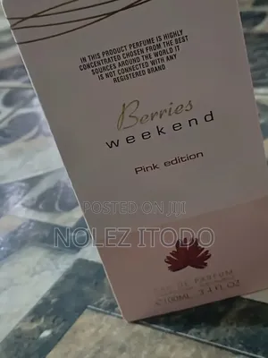 Berry Weekend Eau De Parfum