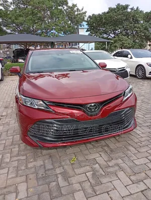Toyota Camry 2018 Red