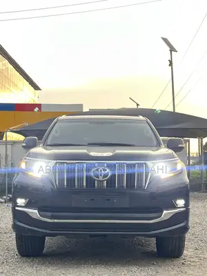 Toyota Land Cruiser Prado 2.8 2024 Black