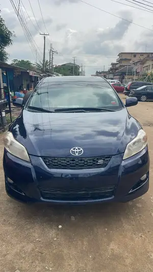 Toyota Matrix S Hatchback AWD (2.4L 4cyl 4A) 2009 Blue