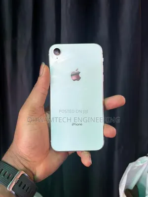 Apple iPhone XR 64 GB White