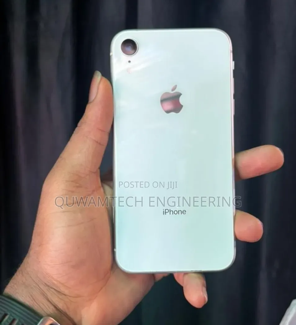 Apple iPhone XR 64 GB White