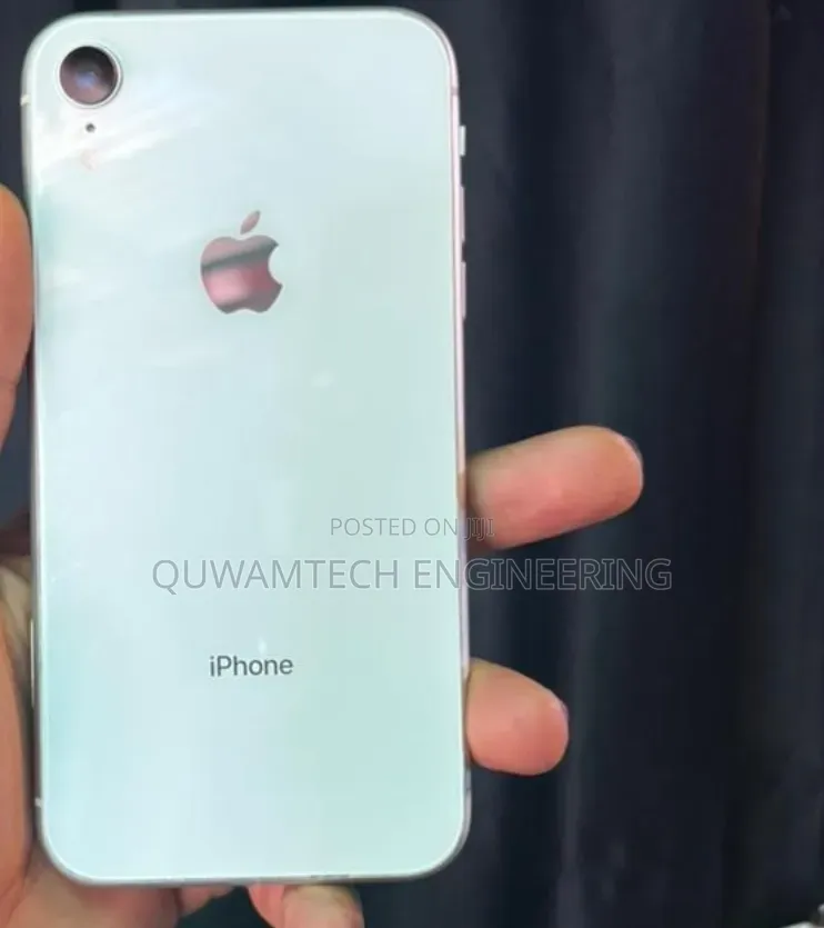 Apple iPhone XR 64 GB White