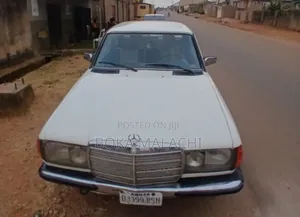 Mercedes-Benz W123 1986 White