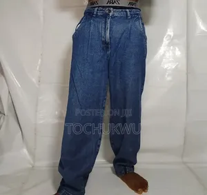 First Grade Thrift Blue High-Waist Jeans – Quality Fit (Okirika)