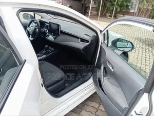 Toyota Corolla L 2021 White