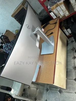 Dell Ultrasharp 49 Curved Usb-
C Hub Monitor - U4924dw