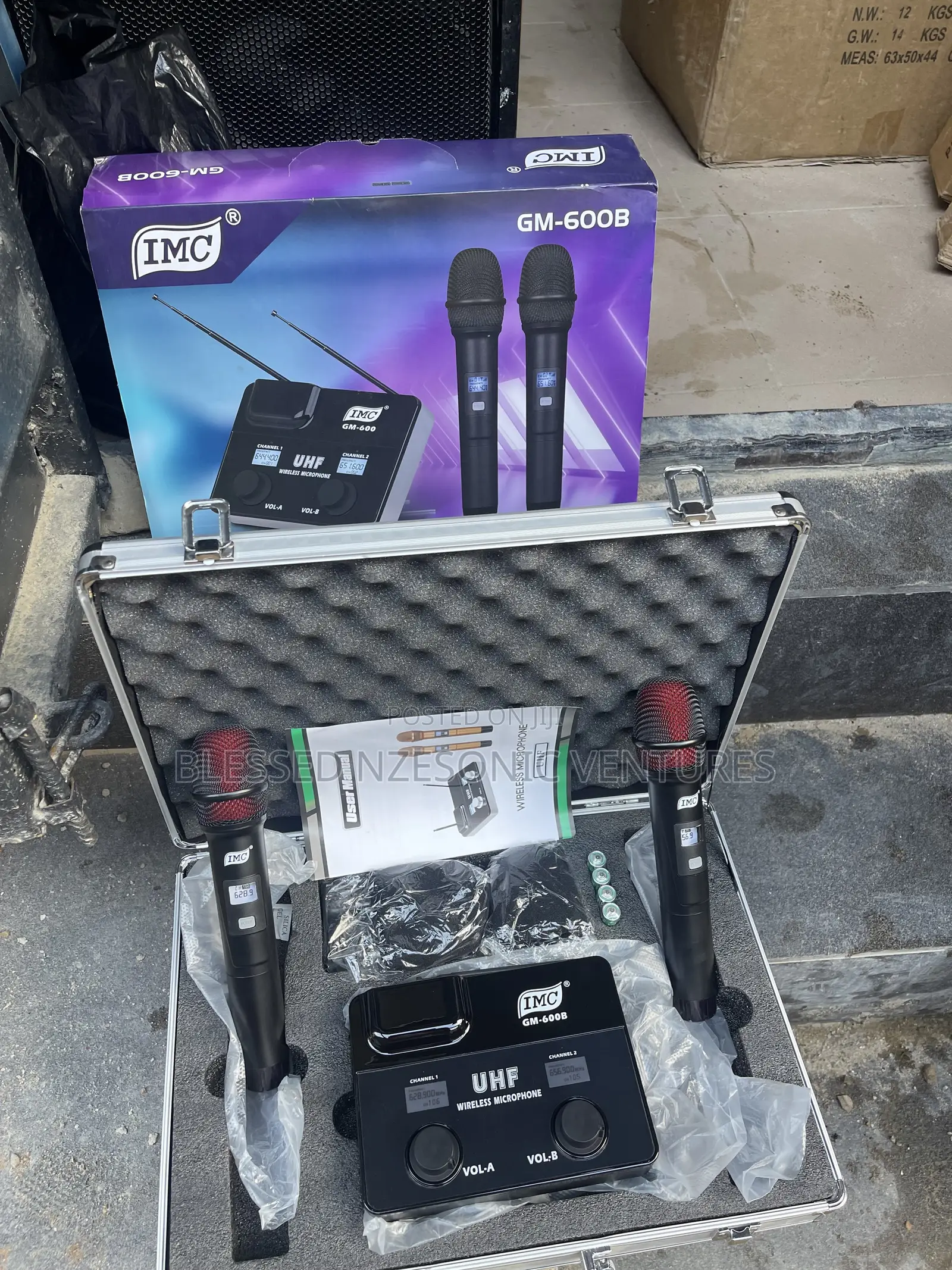 Professional Wireless Microphone
