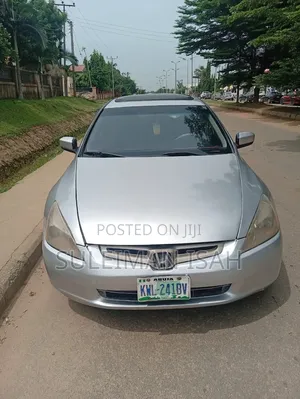 Honda Accord 2005 Silver