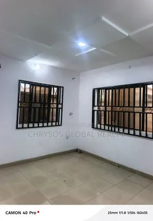 1bdrm Block of Flats in Okebadan Estate for rent