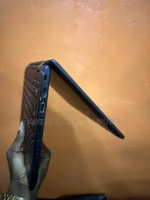 Laptop Lenovo ThinkPad Yoga 4GB Intel Pentium SSD 128GB