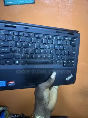 Laptop Lenovo ThinkPad Yoga 4GB Intel Pentium SSD 128GB