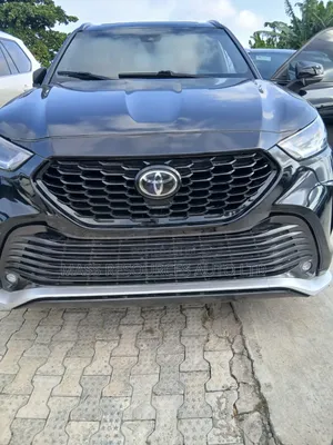 Toyota Highlander XSE 2022 Blue