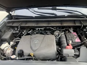 Toyota Highlander XSE 2022 Blue