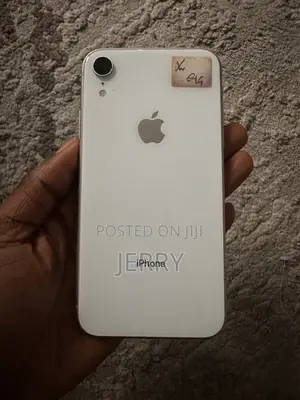 Apple iPhone XR 64 GB White