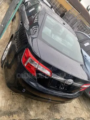 Toyota Camry XLE 4dr Sedan (2.5L 4cyl 6A) 2012 Black