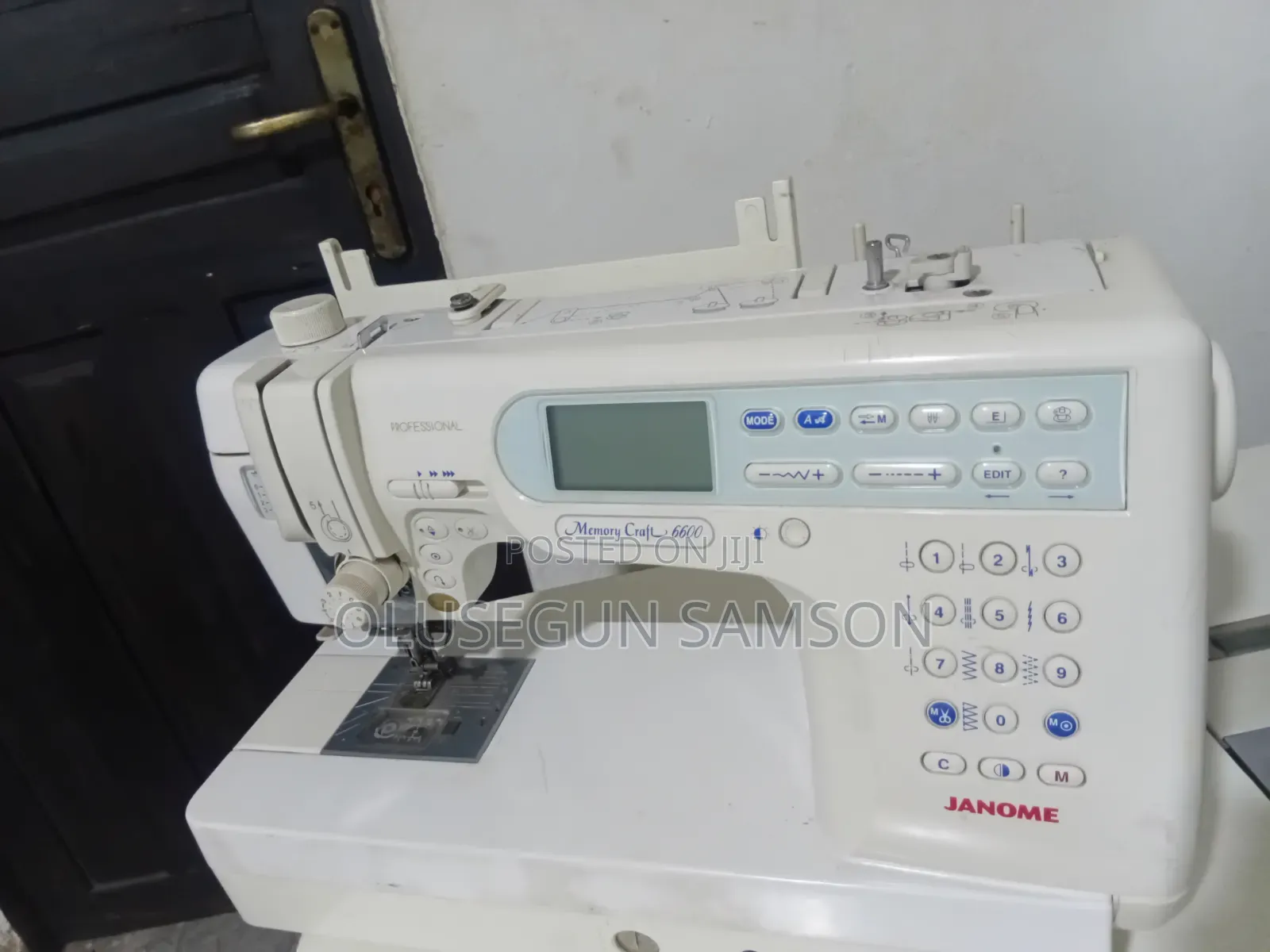 Computerised Embroidery Machine