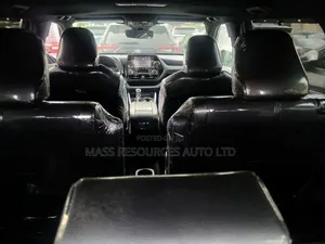 Toyota Highlander XSE 2021 Black