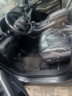 Toyota Highlander XSE 2021 Black