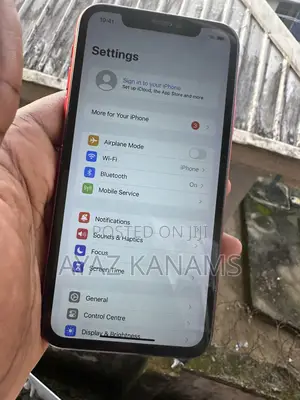 Apple iPhone XR 64 GB Red