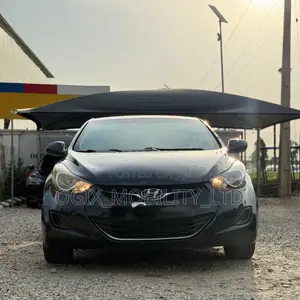 Hyundai Elantra 2013 Black